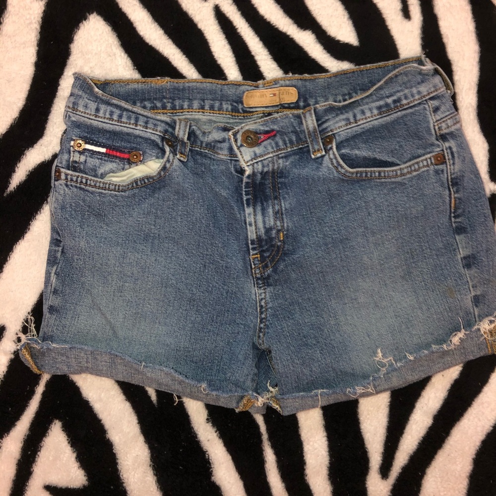 TOMMY HILFIGER rolled vintage denim shorts